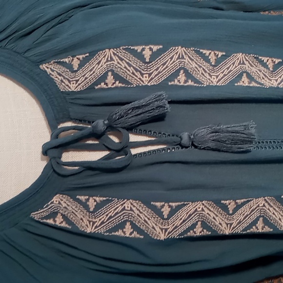 American Eagle Women's Top Long Sleeve Embroidered Dusty Blue/Cream Size Large - Picture 4 of 15